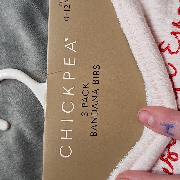 L Chickpea Bandana Bib Set, 3 pieces N W/o tags - Picture 6 of 7